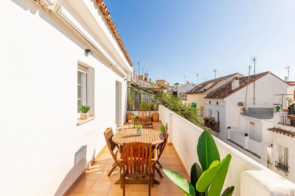 Sprzedaż poddasza w Calle Peral, Marbella photo 4
