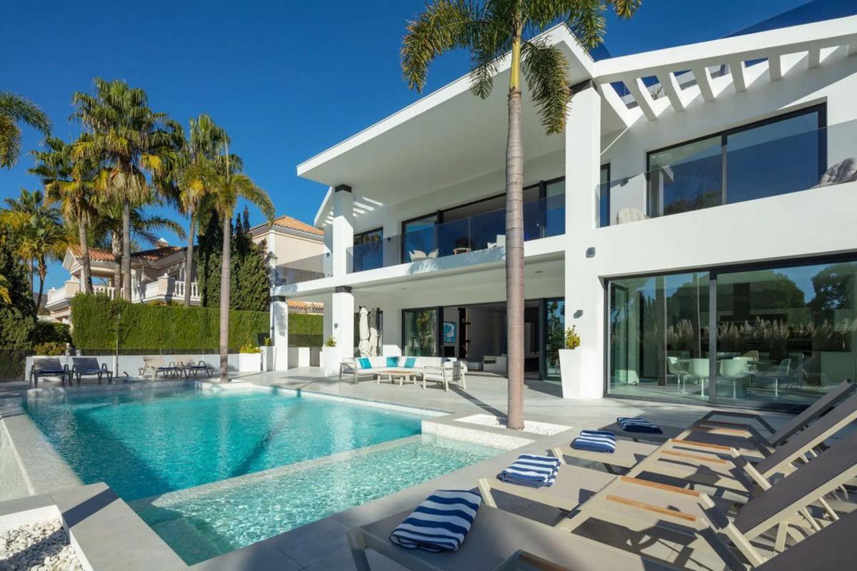 Venta de chalet independiente en Barrio Casco Antiguo, Marbella
 photo 2