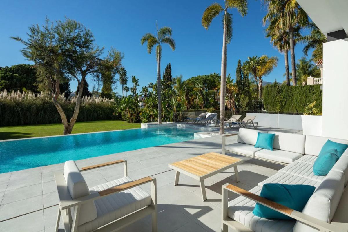 Venta de chalet independiente en Barrio Casco Antiguo, Marbella
 photo 3