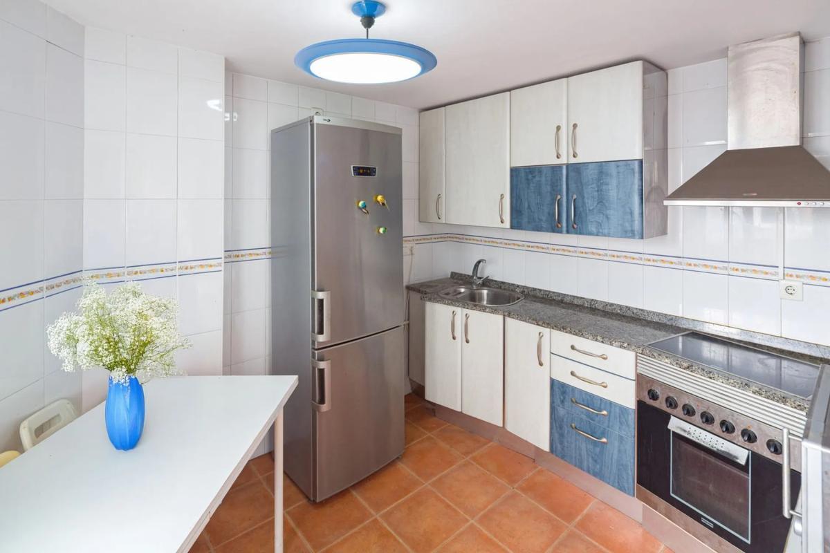 Venta de duplex en Barrio Playa Bajadilla-Puertos, Marbella photo 1