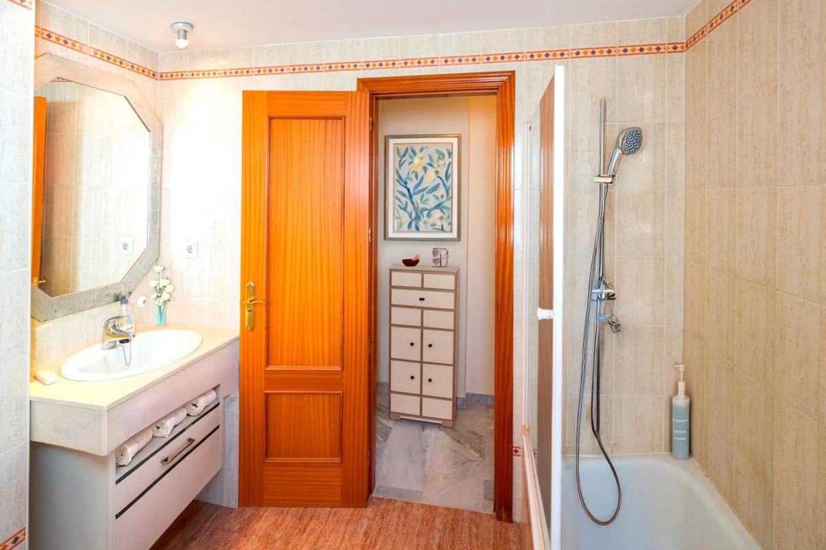 Venta de duplex en Barrio Playa Bajadilla-Puertos, Marbella photo 4