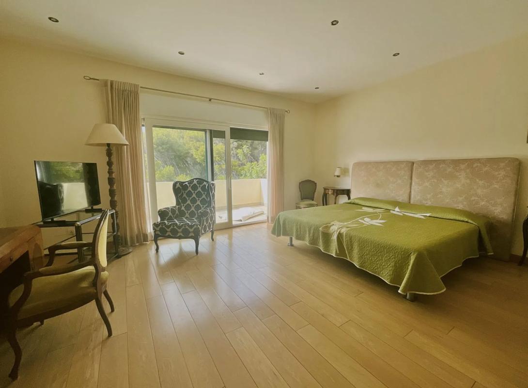 Sprzedaż niezależnego domku jednorodzinnego w Calle Carmen Montiel, 4 -12, Marbella photo 4