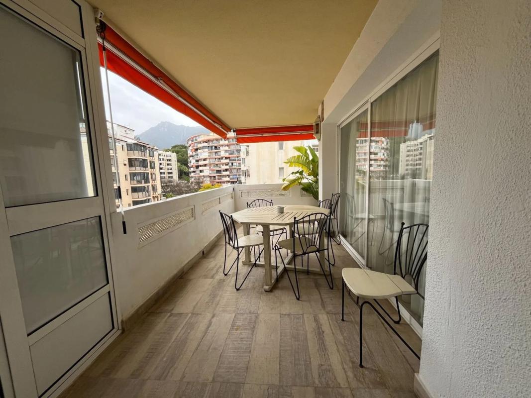 Venta de piso en Calle de Ramón Gómez de la Serna, 19, Marbella
photo 1
