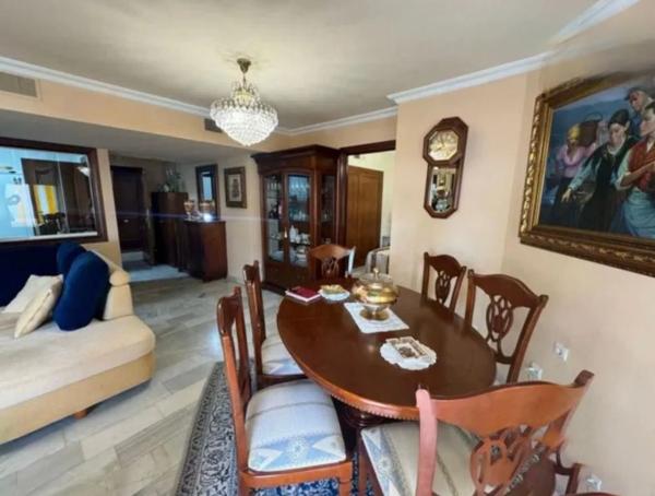 Квартира на продажу на  Calle Camilo José Cela, Марбелла photo 4