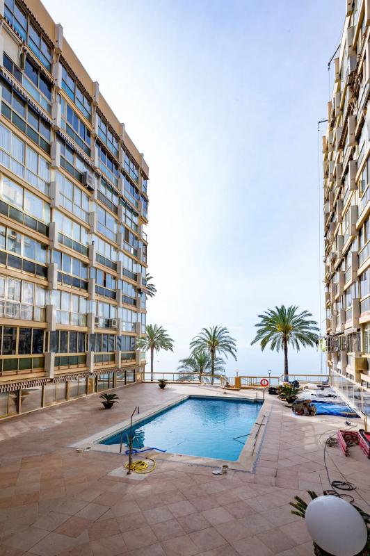 Venta de piso en Barrio Playa Bajadilla-Puertos, Marbella
photo 3