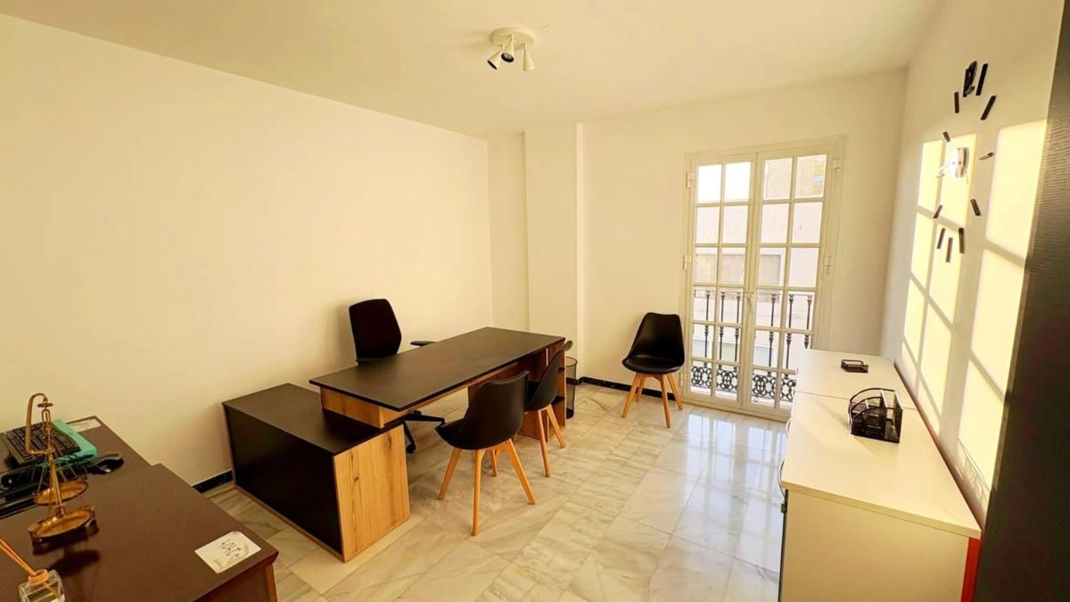 Venta de piso en Barrio Ricardo Soriano, Marbella
photo 2