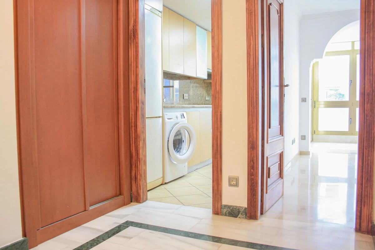 Sale of apartment in Llanos de San Ramón 3, Edf. Mayoral, Marbella
 photo 3