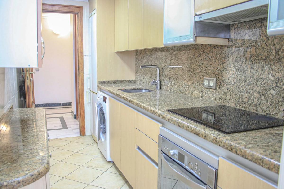 Sale of apartment in Llanos de San Ramón 3, Edf. Mayoral, Marbella
 photo 4