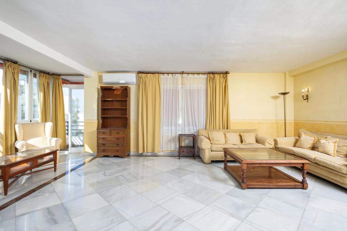 Venta de piso en Barrio Ricardo Soriano, Marbella
 photo 5