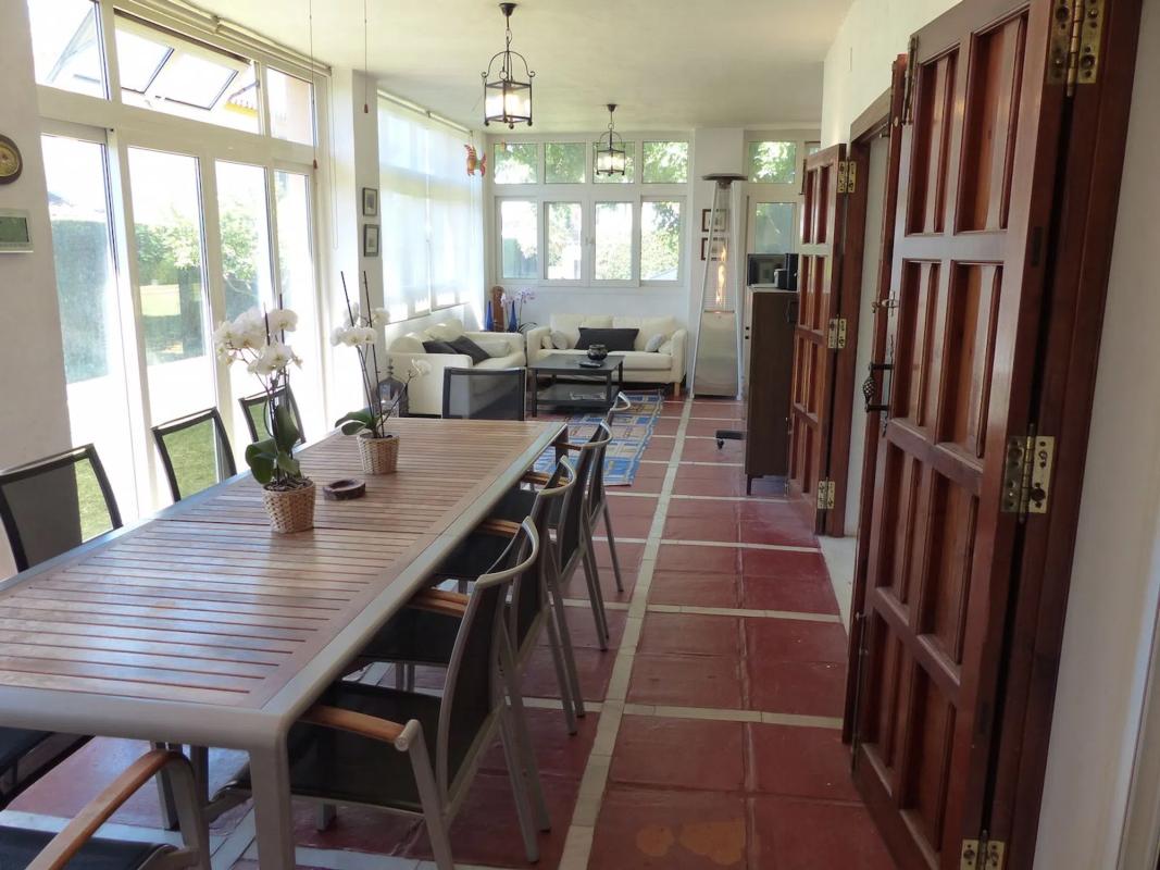 Sale of independent chalet in Calle Maestro Don Jose Molina, Marbella
 photo 2