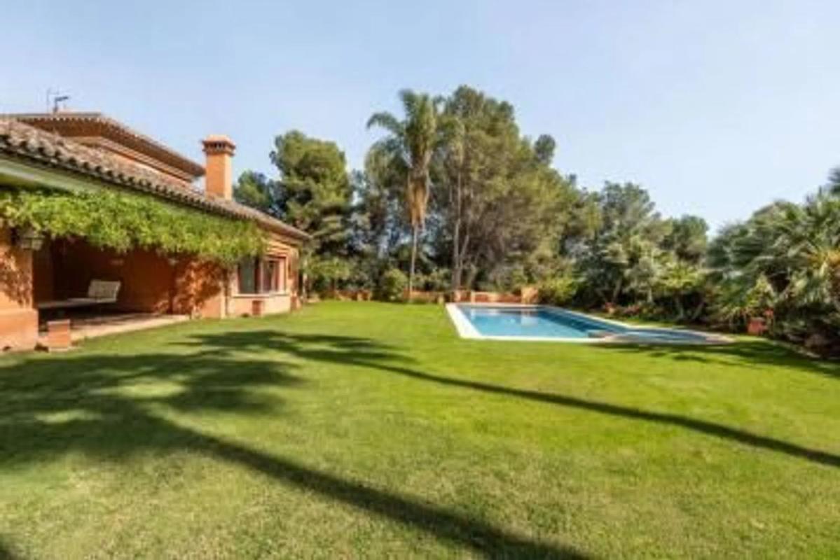 Venta de chalet independiente en Barrio Casco Antiguo, Marbella
photo 1