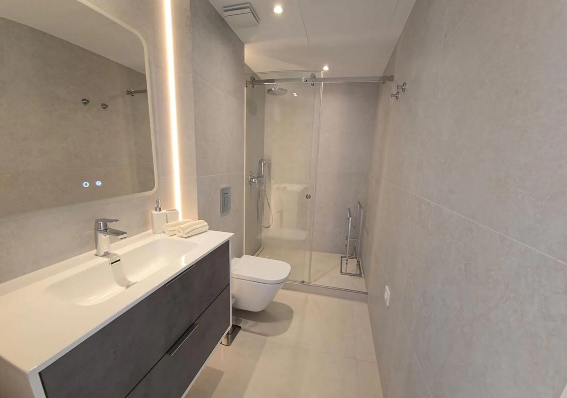 Venta de chalet independiente en Calle Hermanos Belón Lima, Marbella
 photo 4