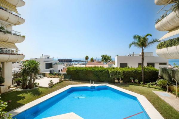 Ático en venta en Barrio Casco Antiguo, Marbella thumbnail 2