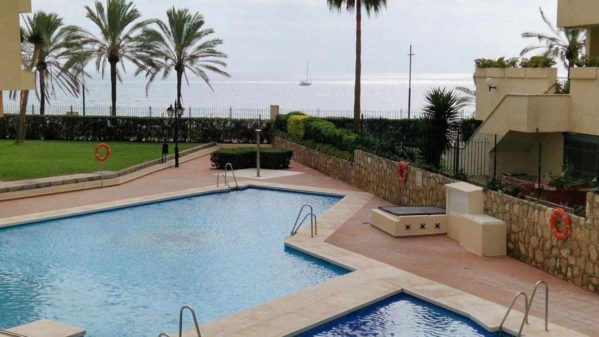 Venta de estudio en Calle Camilo José Cela, 3, Marbella photo 3