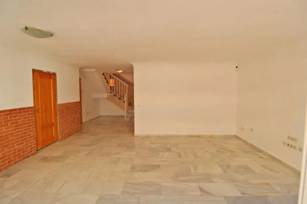 Ático en venta en  Calle Virgen del Pilar, 10, Marbella photo 4