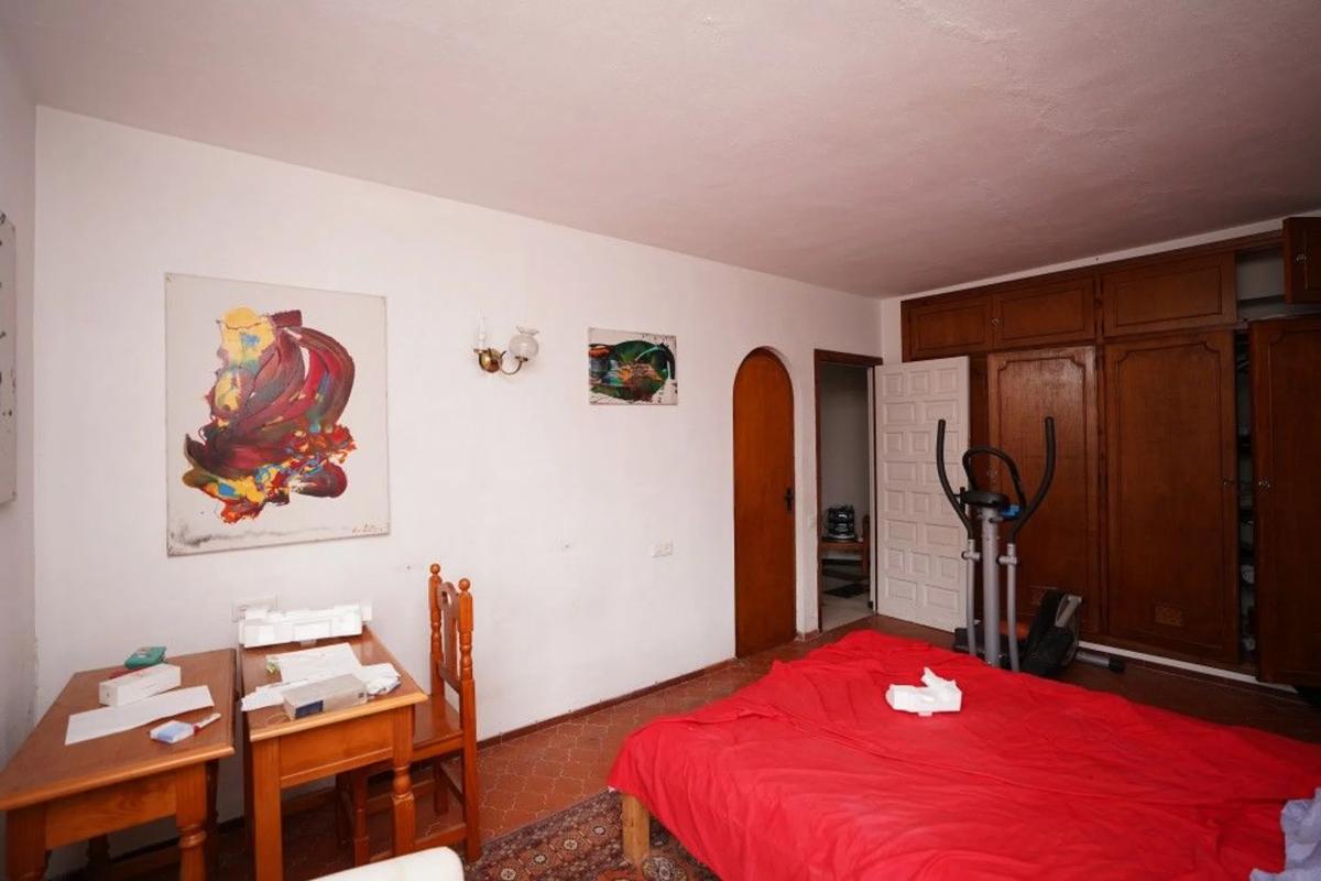 Venta de chalet independiente en Barrio Valdeolletas-Las Cancelas-Xarblanca, Marbella
photo 5