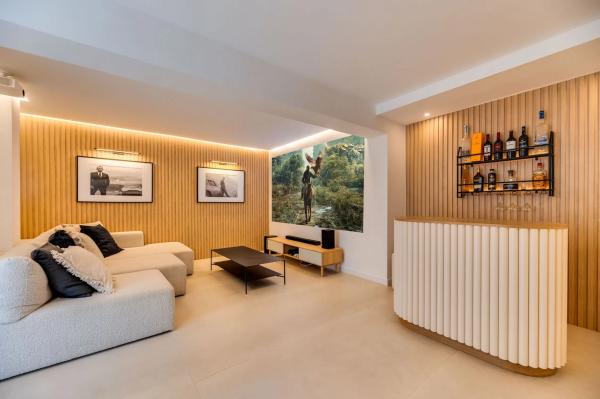 Duplex en venta en Carretera DEL ANGEL, Marbella thumbnail 1