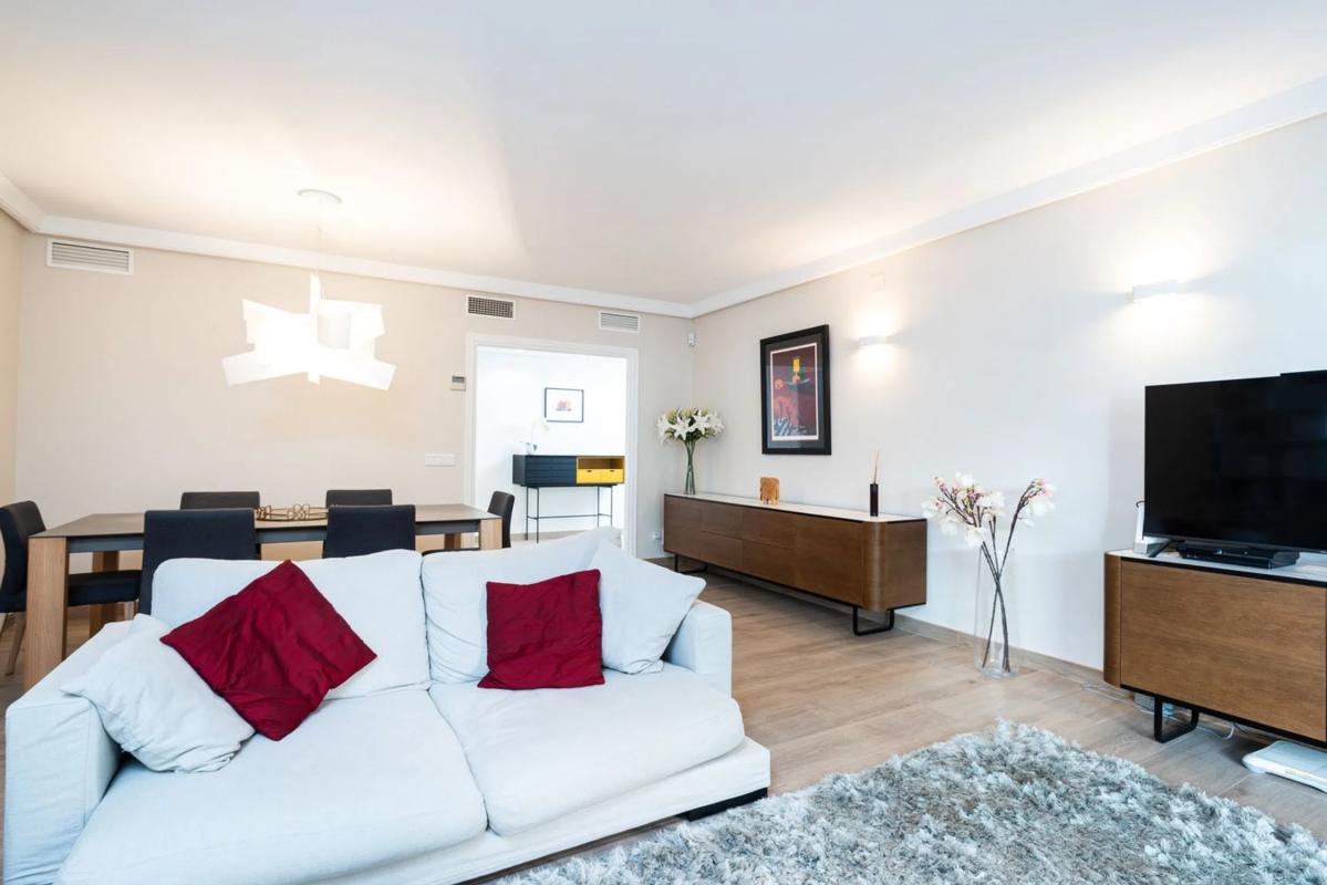 Продажа квартиры на Barrio Playa Bajadilla-Puertos, Марбелла
photo 2
