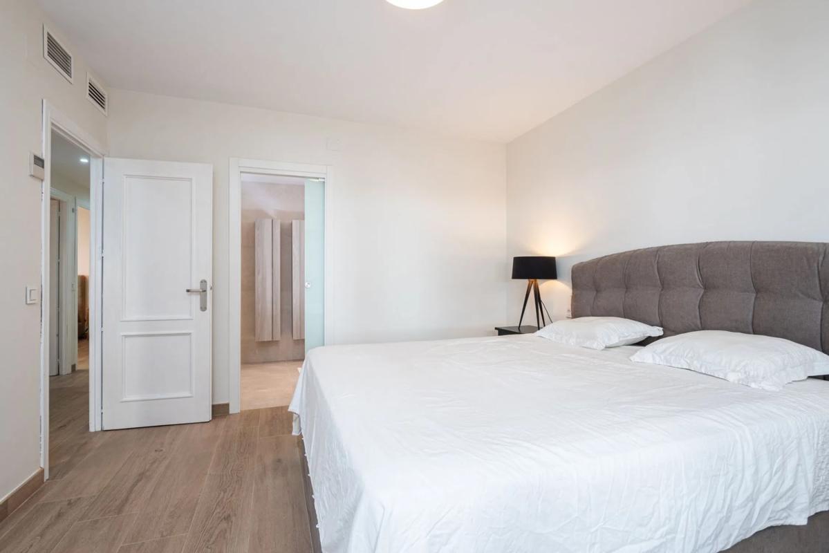 Продажа квартиры на Barrio Playa Bajadilla-Puertos, Марбелла
photo 5