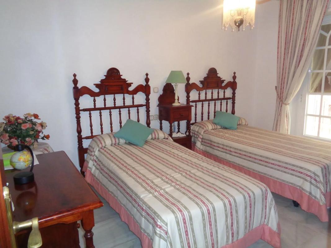 Venta de chalet adosado en Barrio Playa Bajadilla-Puertos , Marbella photo 5