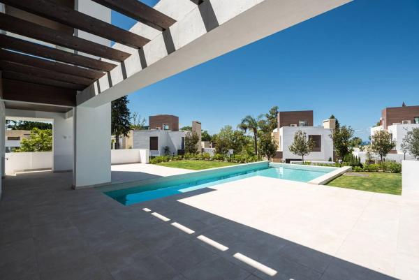 Chalet independiente en venta en Barrio La Merced, Marbella
 photo 2