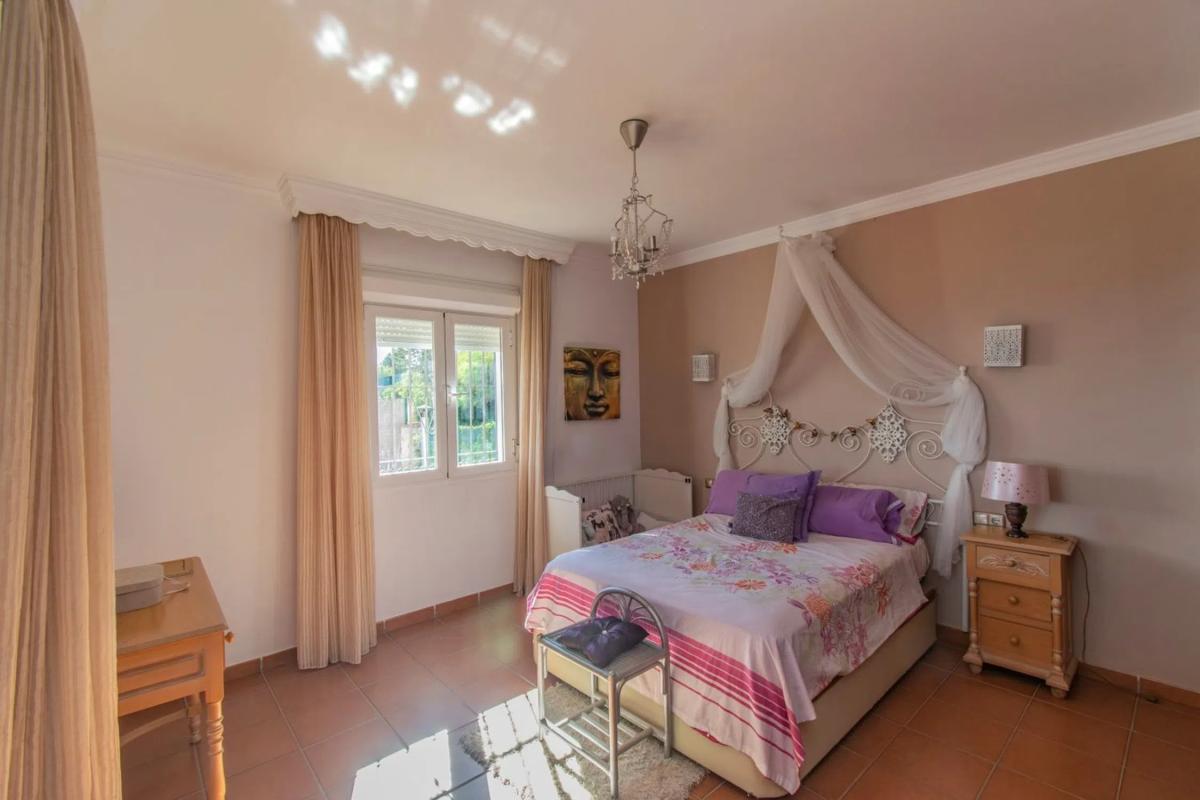 Sprzedaż niezależnego domku jednorodzinnego w Urbanización la Cantera, Marbella photo 5