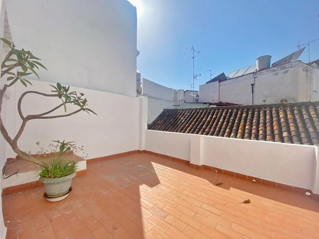 Venta de chalet adosado en Barrio Casco Antiguo , Marbella photo 3
