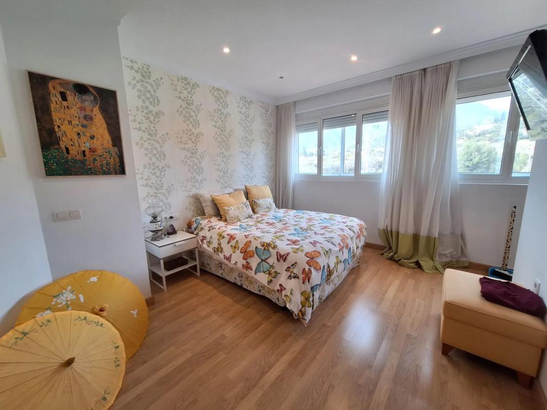 Venta de ático en  Calle Carlos III, Marbella photo 2