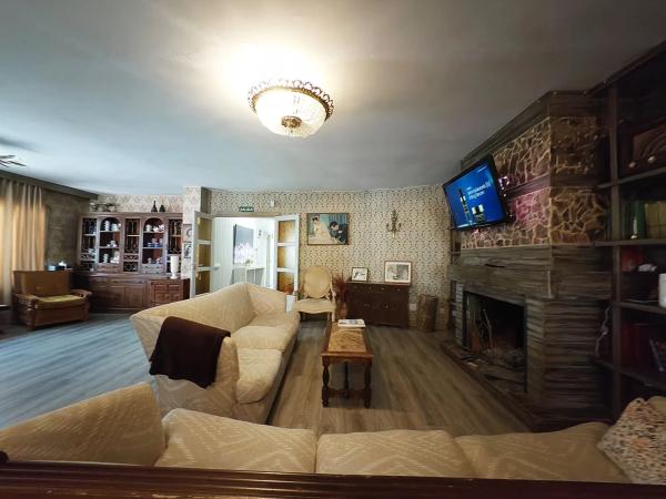 Chalet independiente en venta en Barrio Miraflores, Marbella
 photo 4