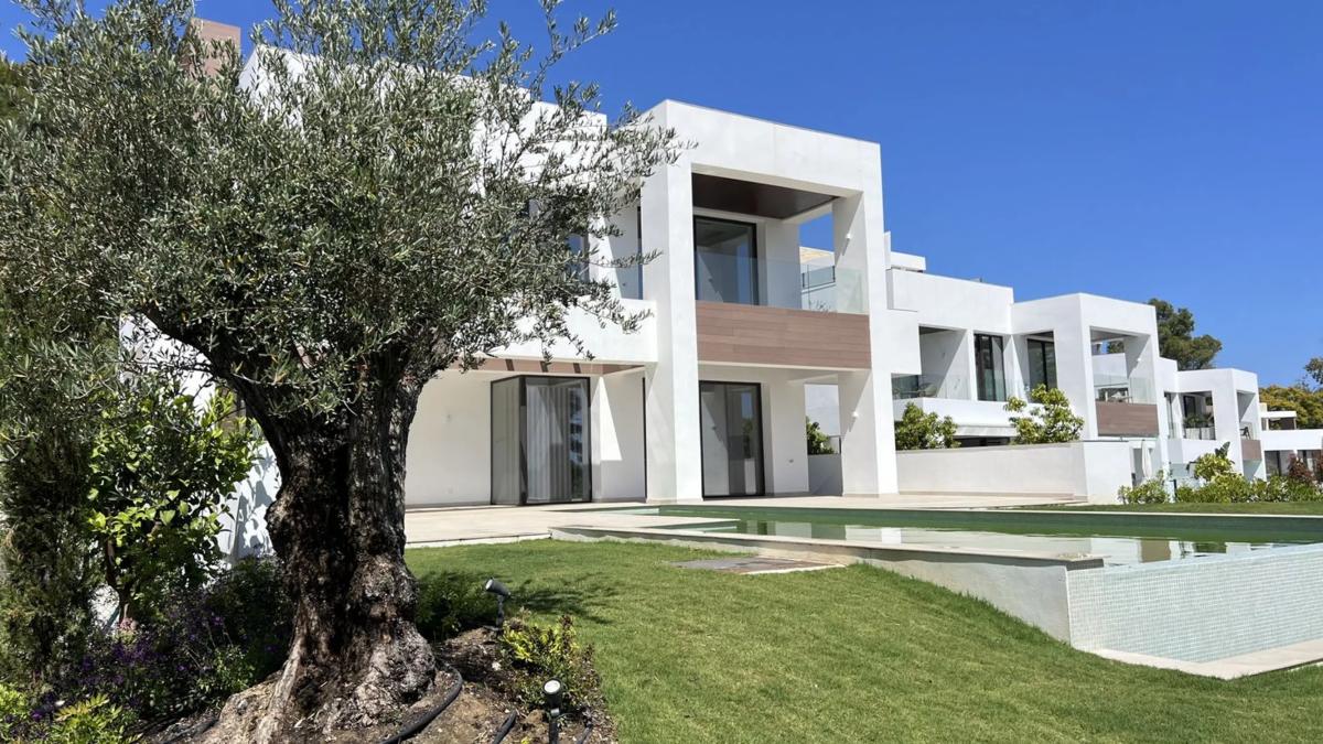 Продажа отдельного шале в Barrio La Merced, Марбелла photo 1