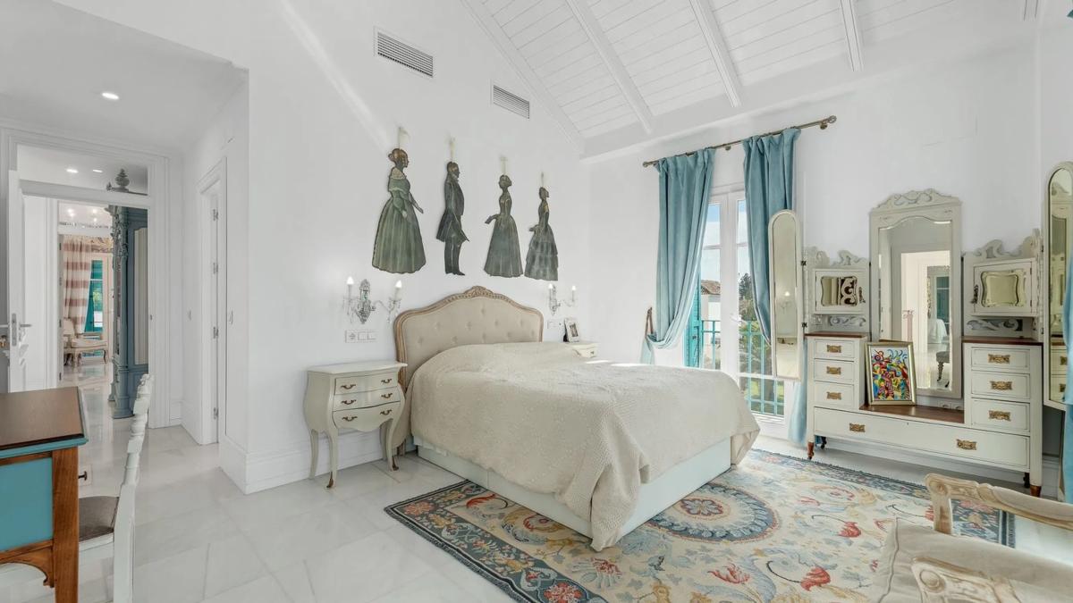 Venta de chalet independiente en Avenida Pablo Ruiz Picasso, Marbella
 photo 4
