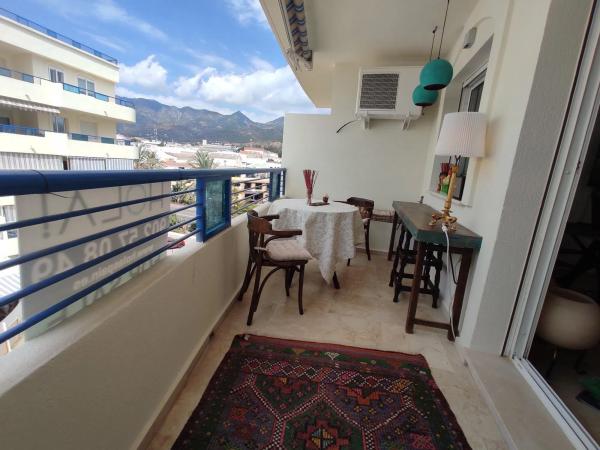 Apartment for sale in Barrio Playa Bajadilla-Puertos, Marbella photo 1