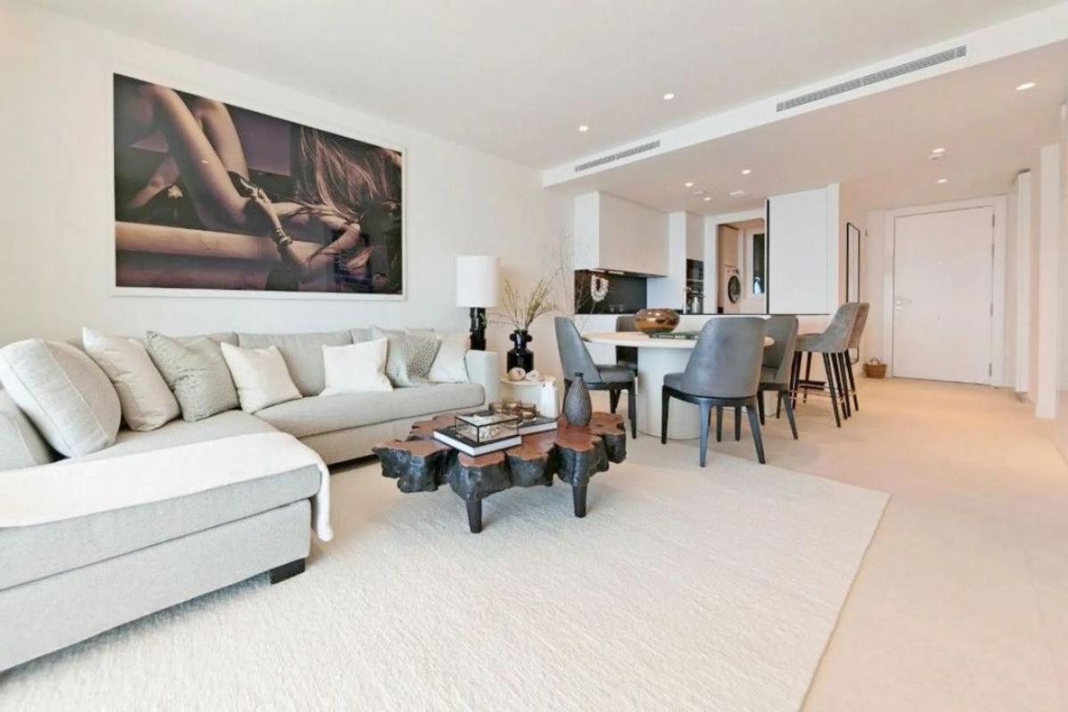Venta de piso en Barrio Huerta del Prado-La Montua, Marbella
photo 4