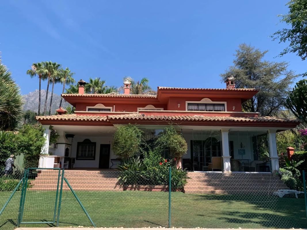 Продажа отдельного шале в Calle la Pimienta, 1, Марбелла photo 2