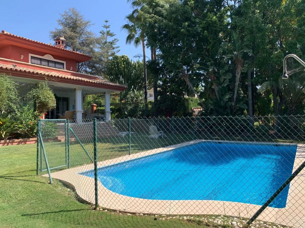 Продажа отдельного шале в Calle la Pimienta, 1, Марбелла photo 3