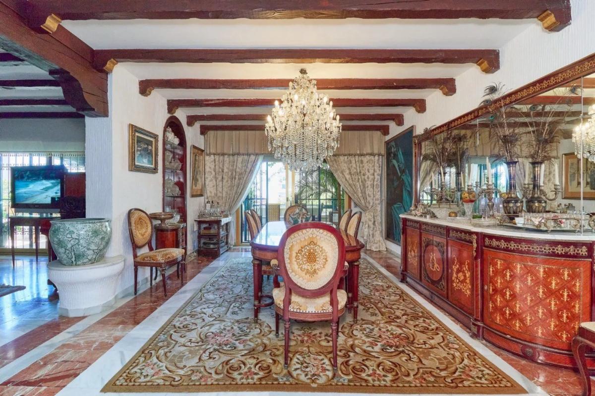 Venta de chalet independiente en Barrio Huerta Belón-Calvario, Marbella
photo 1