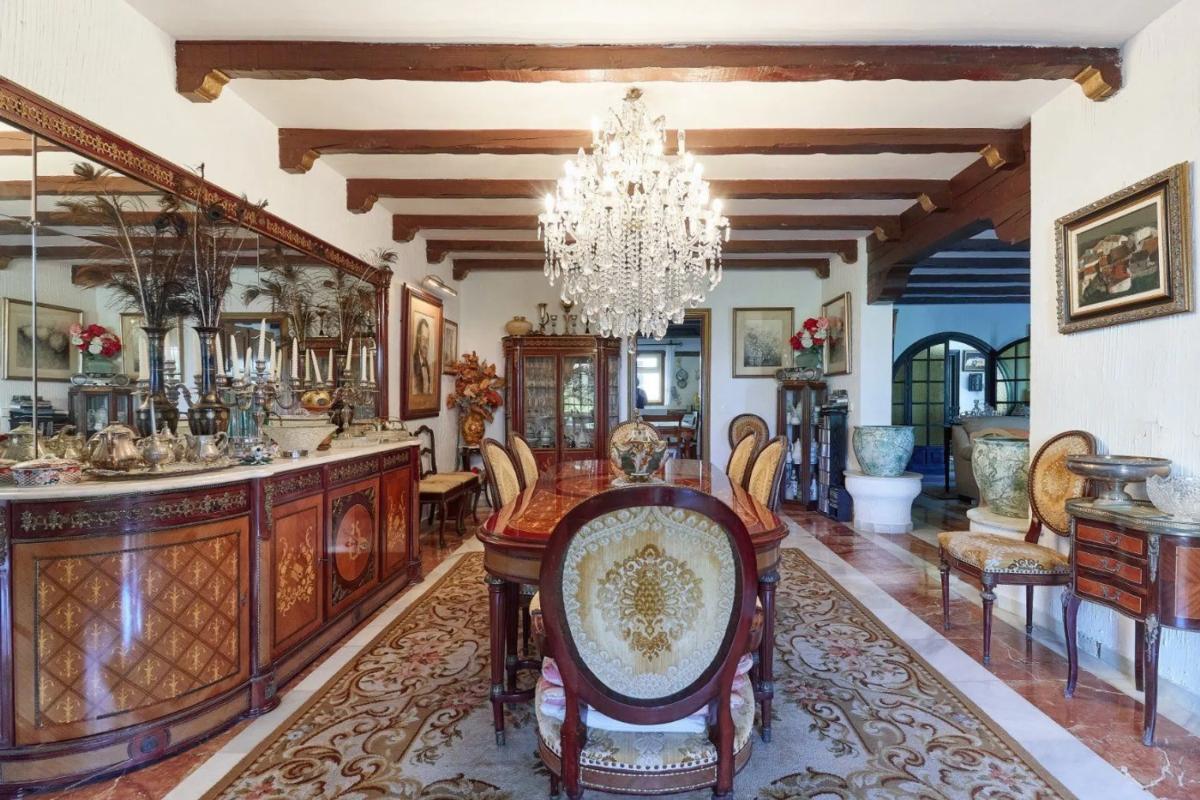 Venta de chalet independiente en Barrio Huerta Belón-Calvario, Marbella
photo 2