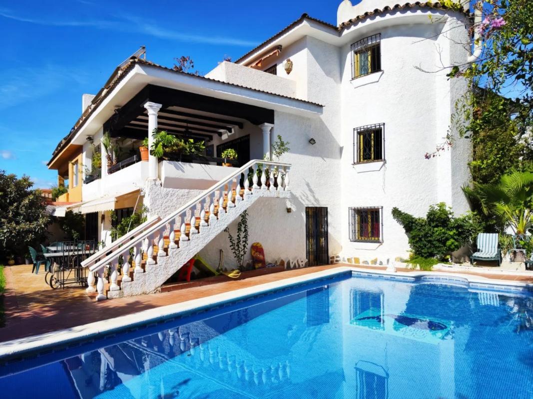 Venta de chalet independiente en Barrio Huerta Belón-Calvario, Marbella
photo 4