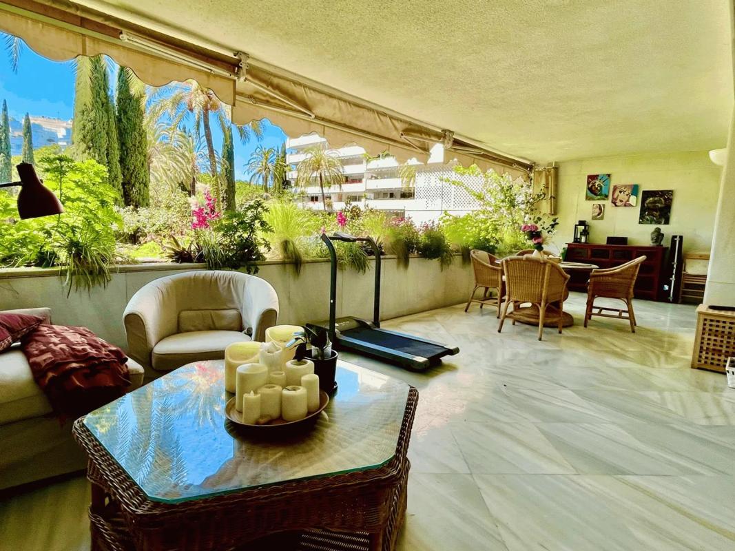 Venta de piso en Barrio Playa de la Fontanilla, Marbella
 photo 3