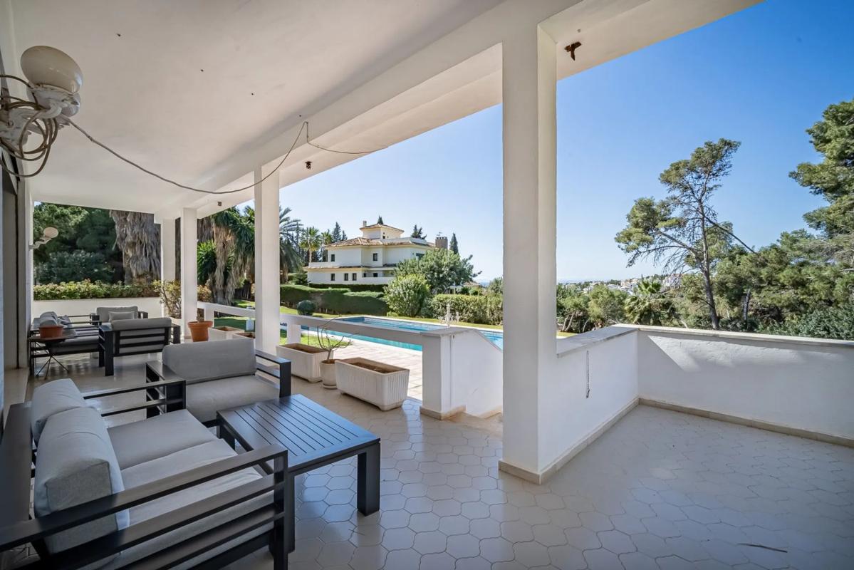 Venta de chalet independiente en Barrio Huerta del Prado-La Montua, Marbella
 photo 5