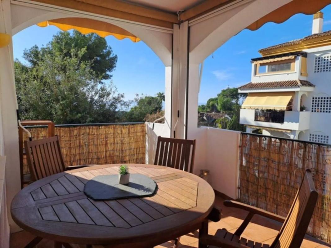 Venta de piso en Calle Algarrobo, Marbella
photo 2