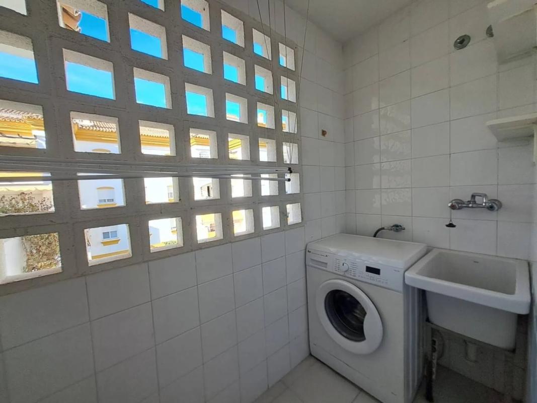 Venta de piso en Calle Algarrobo, Marbella
photo 4