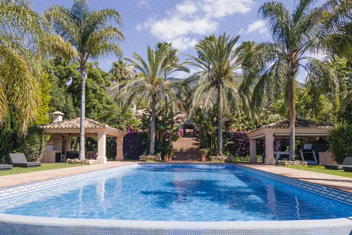 Продажа отдельного шале в Barrio Sierra Blanca, Марбелла photo 4