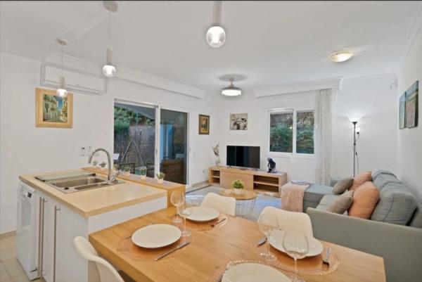Piso en venta en Barrio La Carolina-Guadalpín, Marbella
 photo 1