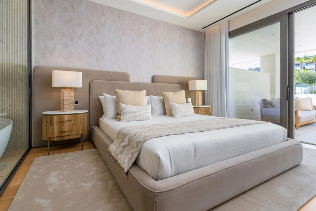 Sale of apartment in Barrio Puente Romano, Marbella
photo 4