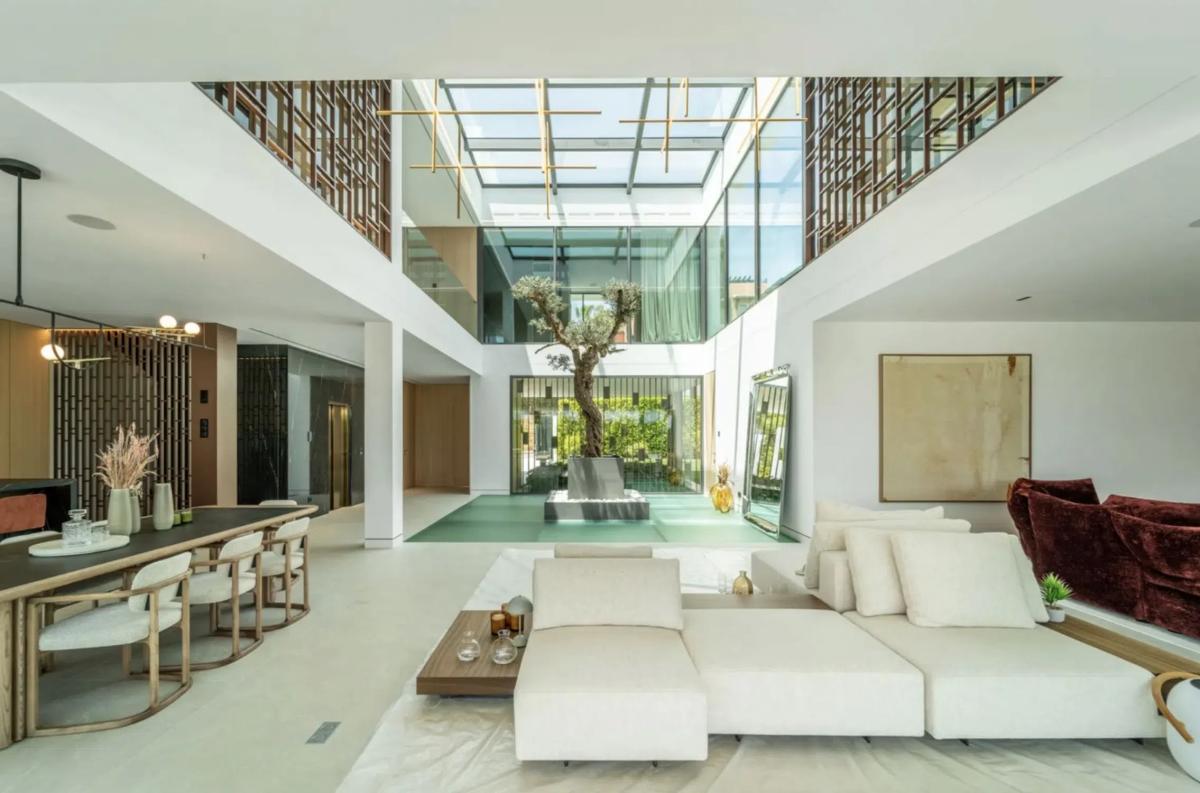 Продажа отдельного шале в  Barrio Puente Romano, Марбелла photo 4