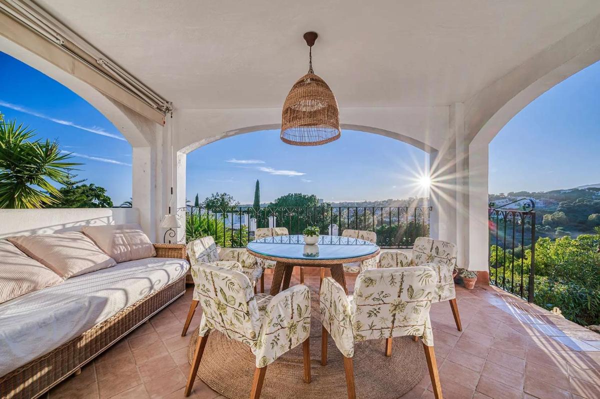 Sale of apartment in Barrio Nagüeles, Marbella
photo 2