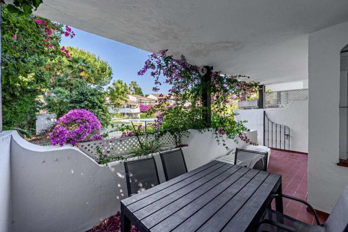 Sale of apartment in Barrio Sierra Blanca, Marbella
photo 3