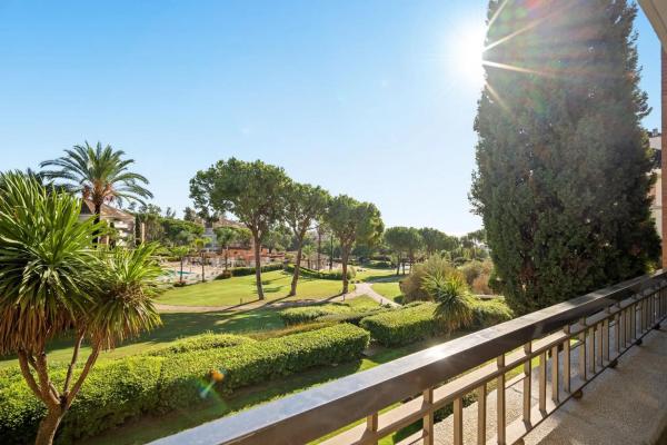 Piso en venta en Bulevar Príncipe Alfonso de Hohenlohe, Marbella
 photo 1