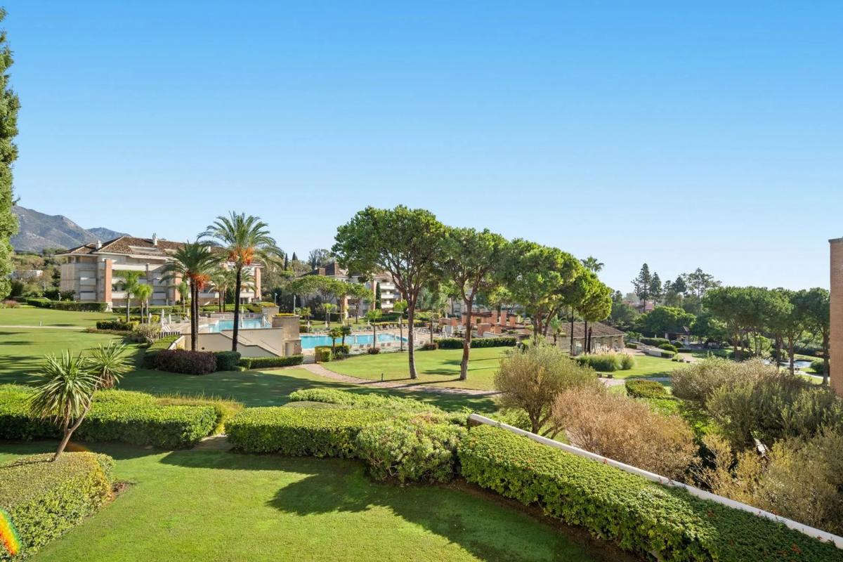 Venta de piso en Bulevar Príncipe Alfonso de Hohenlohe, Marbella
photo 2